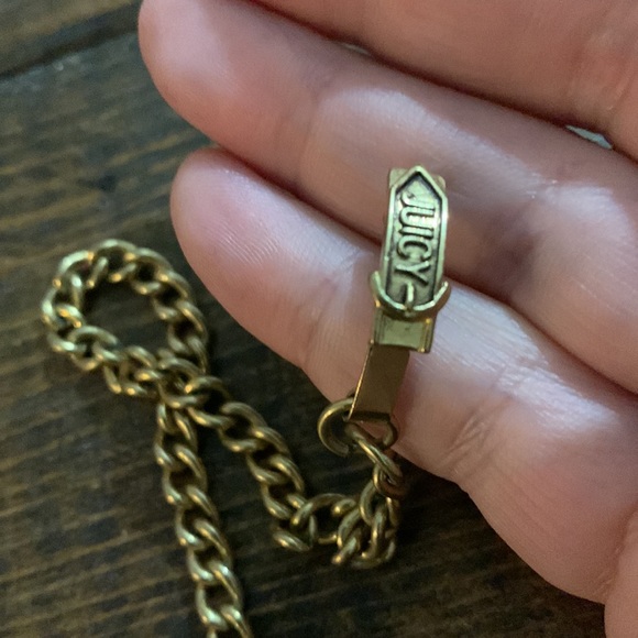 Juicy Couture Lady Juicy Lucky Horseshoe Choker Necklace - Picture 11 of 16